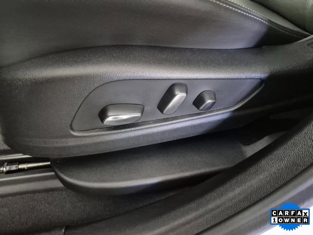 Certified 2025 Cadillac XT6 Premium Luxury image 21