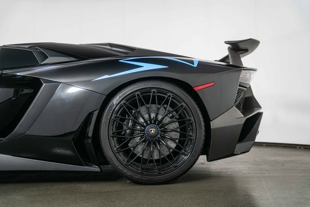Used 2017 Lamborghini Aventador LP 750-4 Superveloce AWD/4WD image 13
