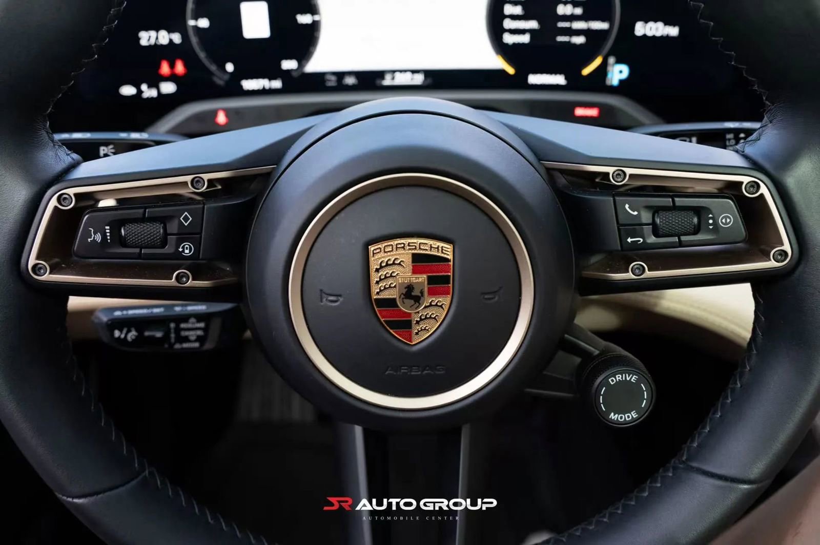 Used 2020 Porsche Taycan image 13