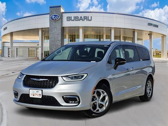 Used 2024 Chrysler Pacifica Limited