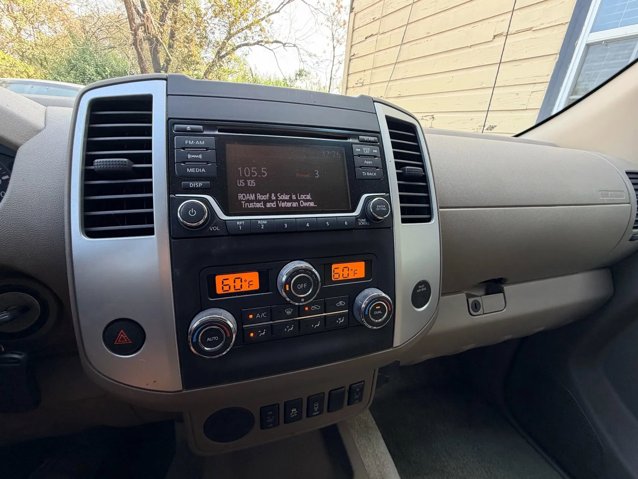 Used 2015 Nissan Frontier SV w/ SV Value Truck Package RWD image 10
