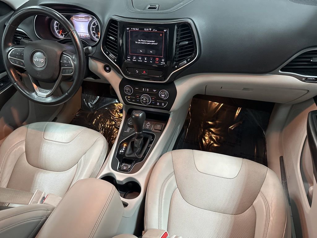 Used 2020 Jeep Cherokee Limited image 12