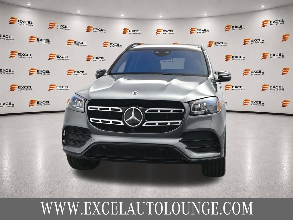 Used 2023 Mercedes-Benz GLS 580 4MATIC image 8