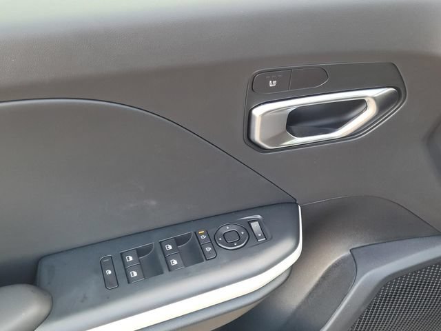 New 2025 Kia K4 GT-Line w/ GT-Line Sunroof Package FWD image 10