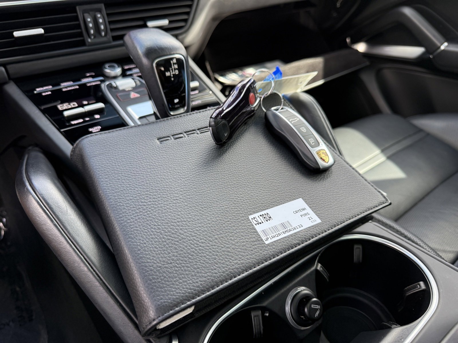 Used 2021 Porsche Cayenne Turbo S image 27