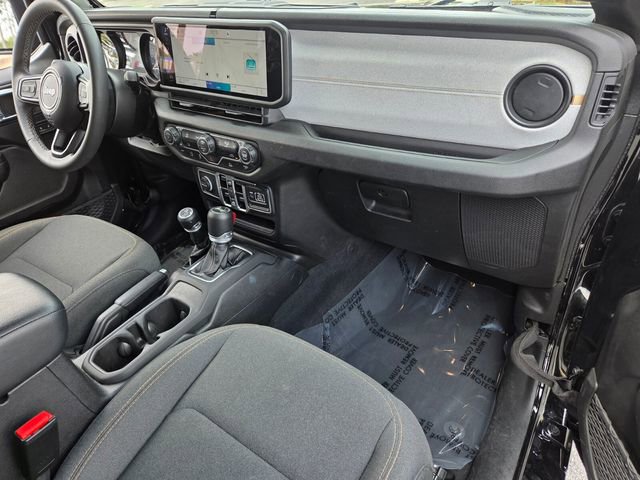 Used 2025 Jeep Wrangler Unlimited Sport AWD/4WD image 14