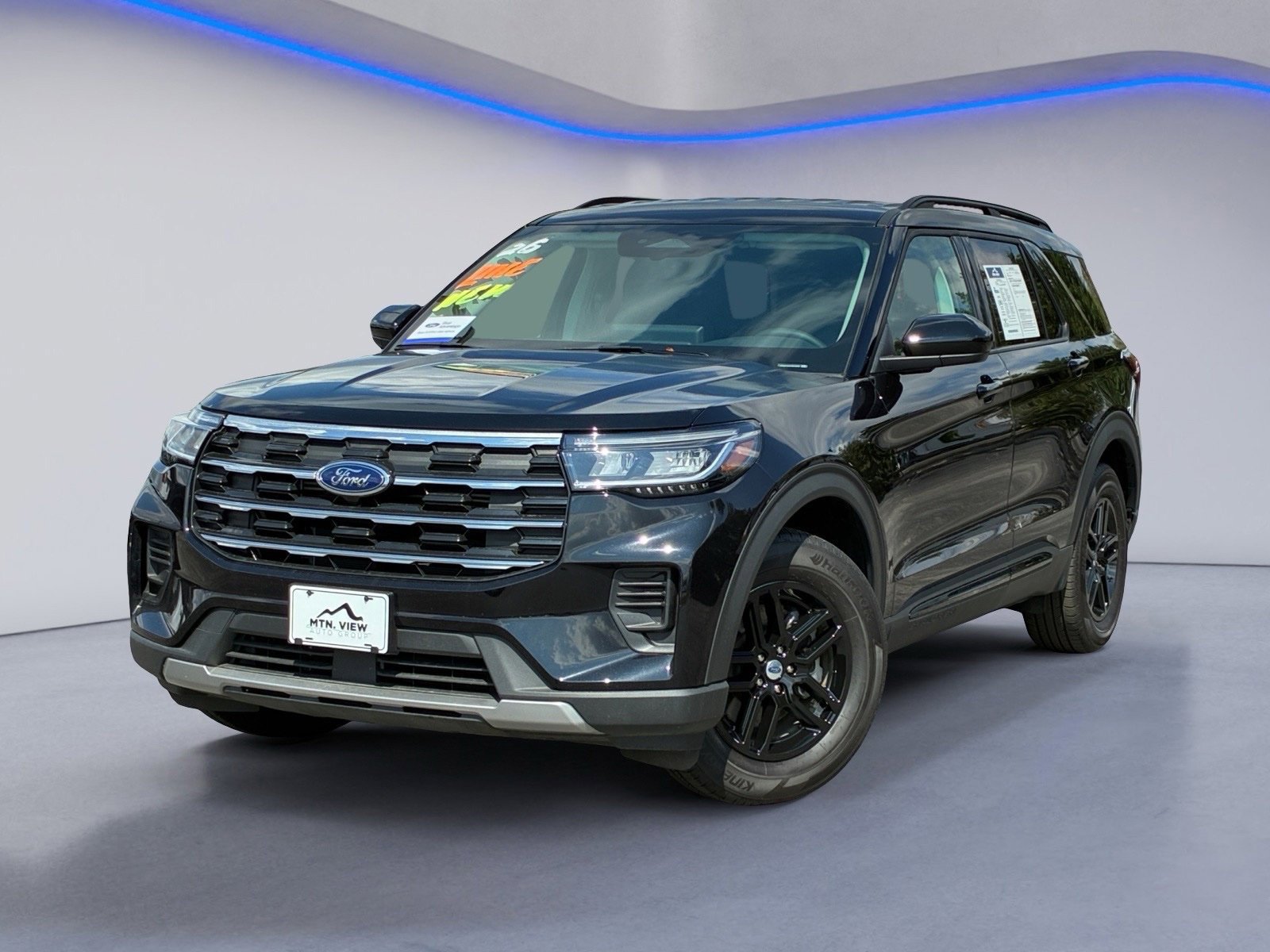 Certified 2026 Ford Explorer Active RWD image 2