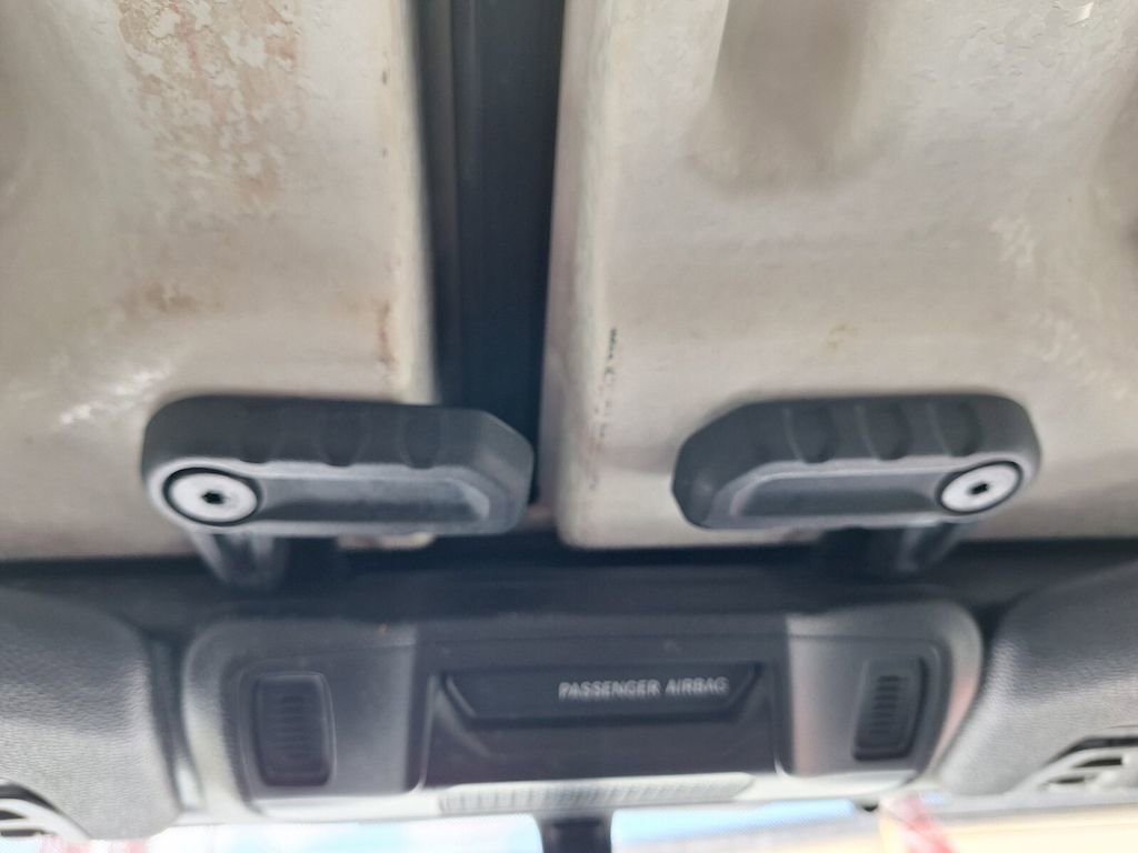 Used 2024 Jeep Gladiator Sport image 17