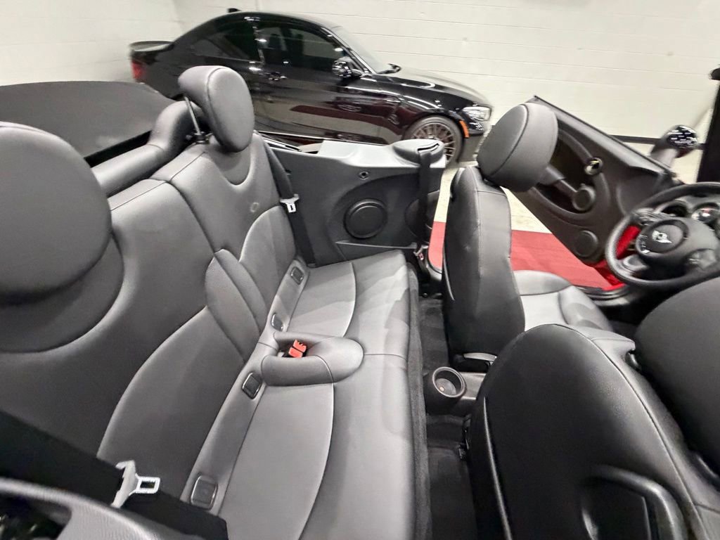 Used 2014 MINI Cooper Convertible FWD image 29