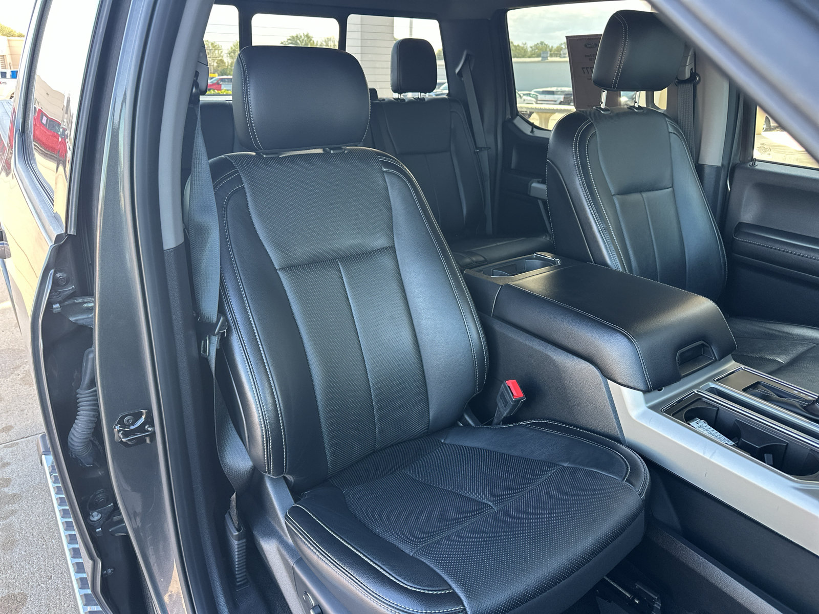 Used 2018 Ford F150 Lariat w/ Max Trailer Tow Package AWD/4WD image 34
