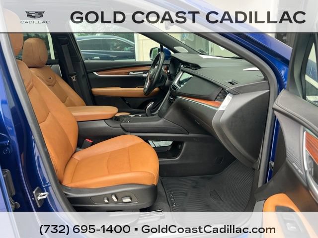 Certified 2023 Cadillac XT5 Premium Luxury AWD/4WD image 7