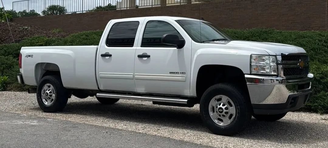 Used 2014 Chevrolet Silverado 2500 LT AWD/4WD image 3