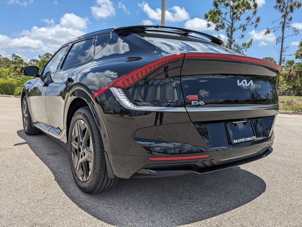 New 2025 Kia EV6 Wind RWD image 7