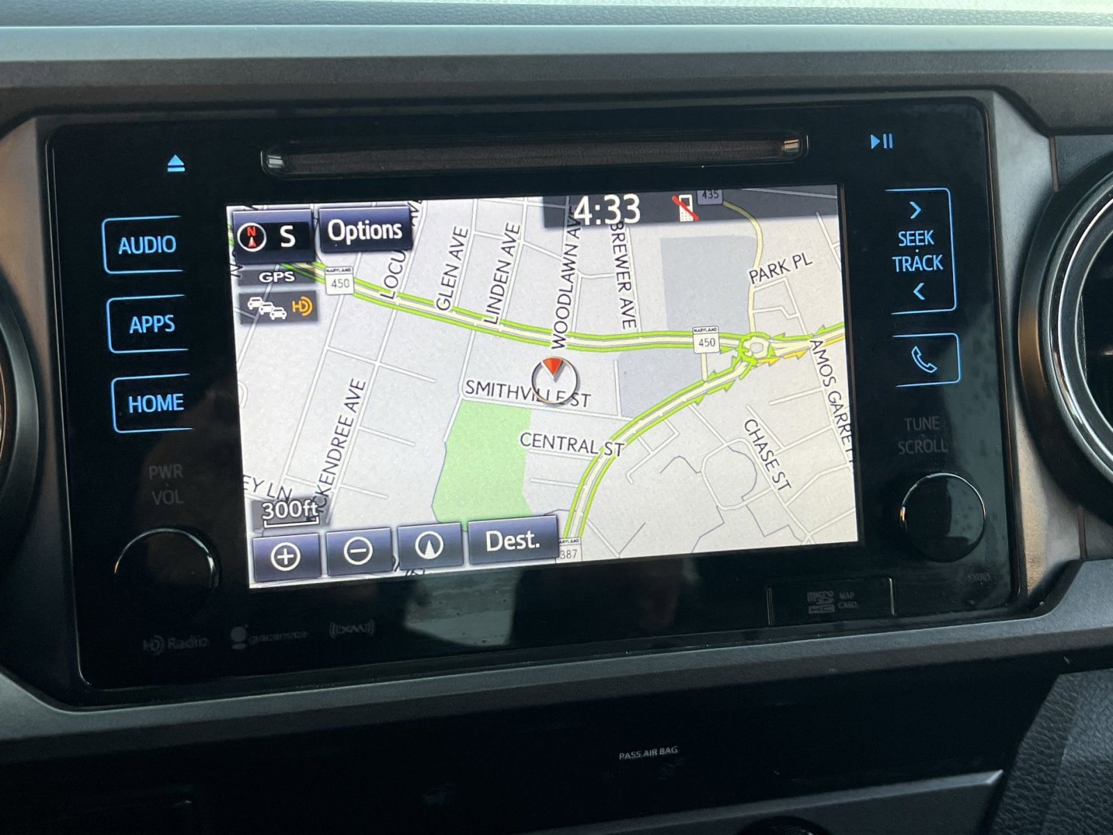 Used 2019 Toyota Tacoma TRD Off-Road image 18