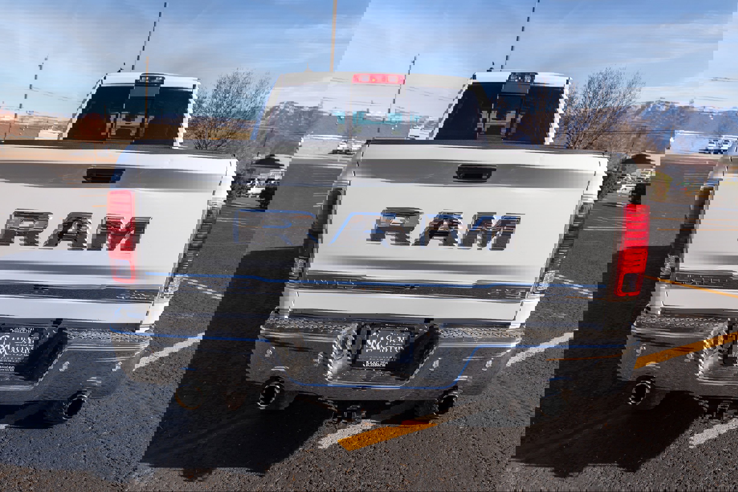 Used 2017 RAM 1500 Limited image 5