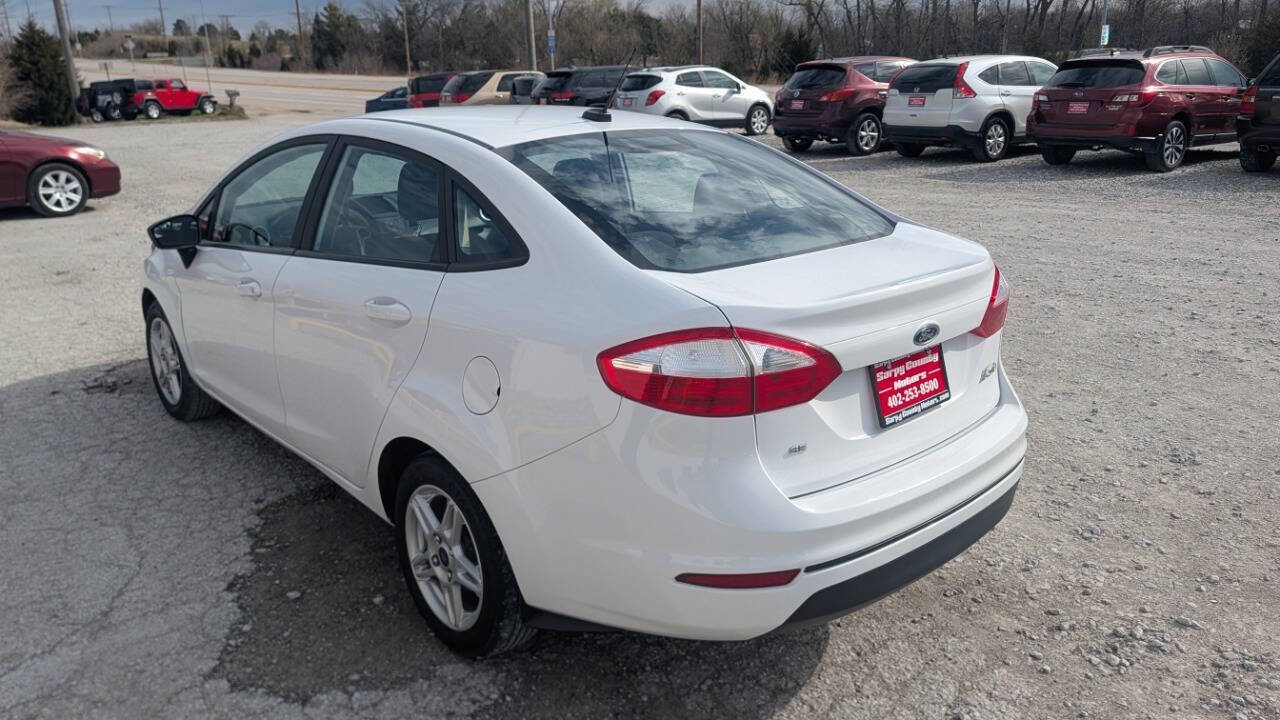 Used 2017 Ford Fiesta SE image 5