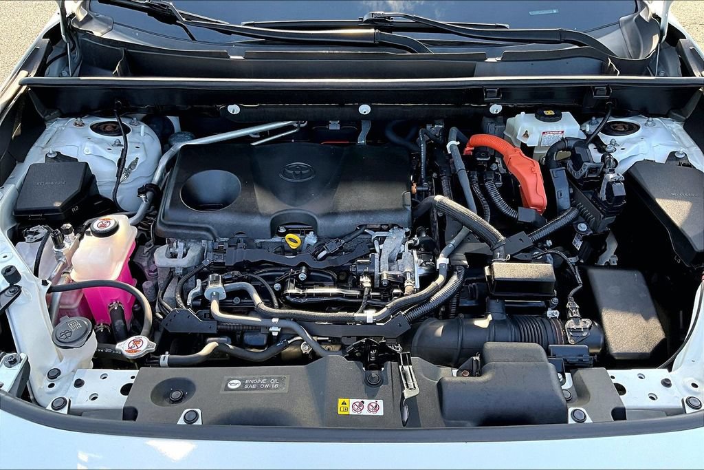 Used 2020 Toyota RAV4 XSE AWD/4WD image 24