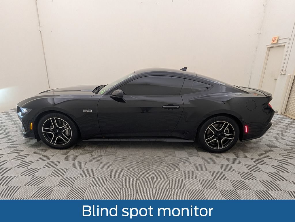 Used 2024 Ford Mustang GT RWD image 9