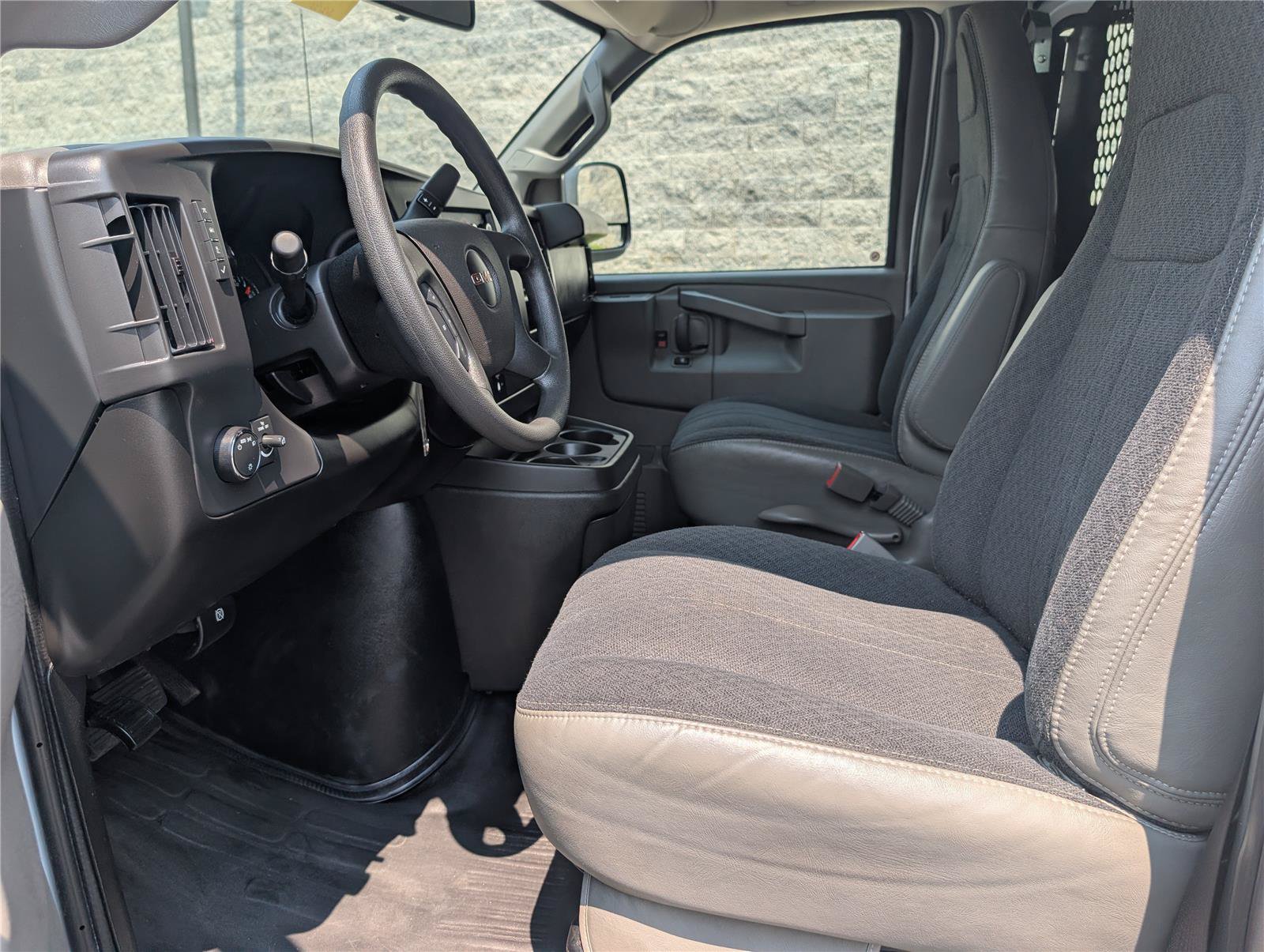 Used 2025 GMC Savana 2500 w/ Driver Convenience Package RWD image 14