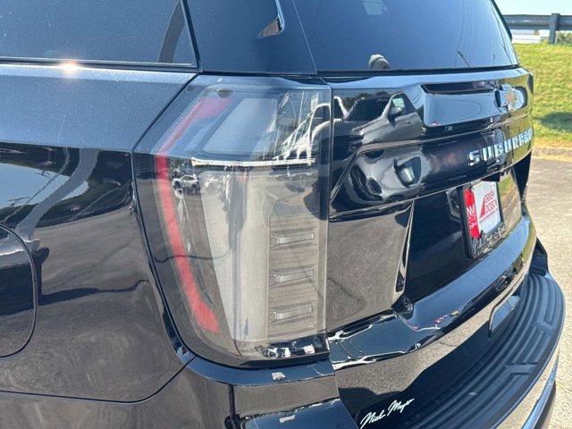 New 2026 Chevrolet Suburban High Country AWD/4WD image 12
