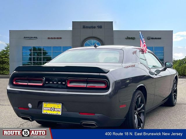 Used 2018 Dodge Challenger SXT Plus RWD image 4