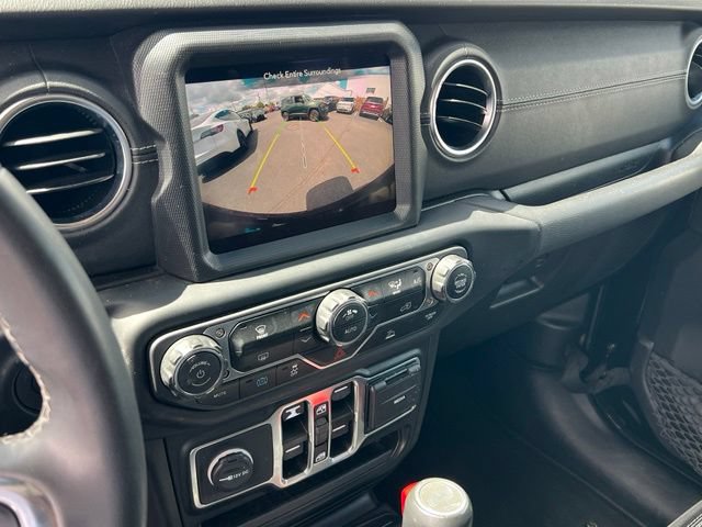 Used 2023 Jeep Wrangler Unlimited Sahara AWD/4WD image 22