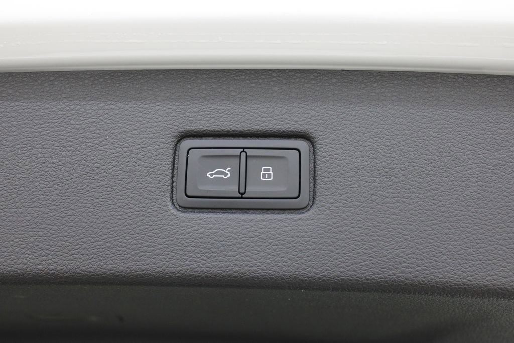 New 2026 Audi SQ7 Premium Plus image 31