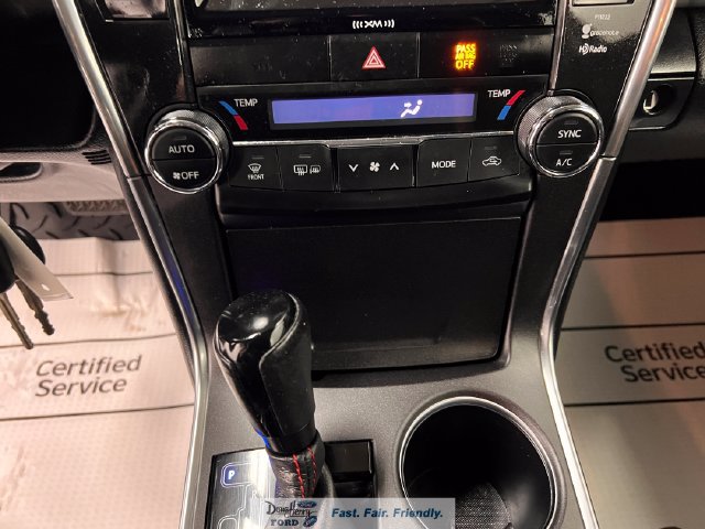 Used 2016 Toyota Camry XSE FWD image 43