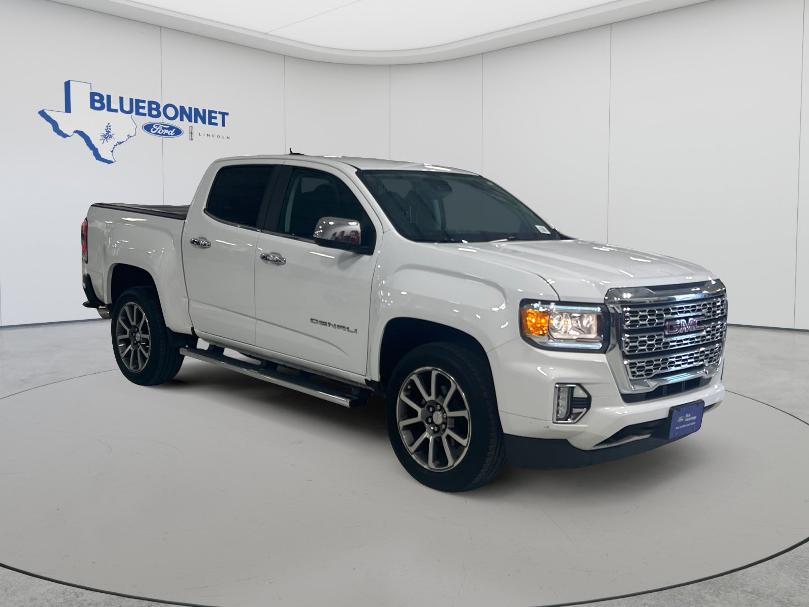 Used 2022 GMC Canyon Denali AWD/4WD image 3