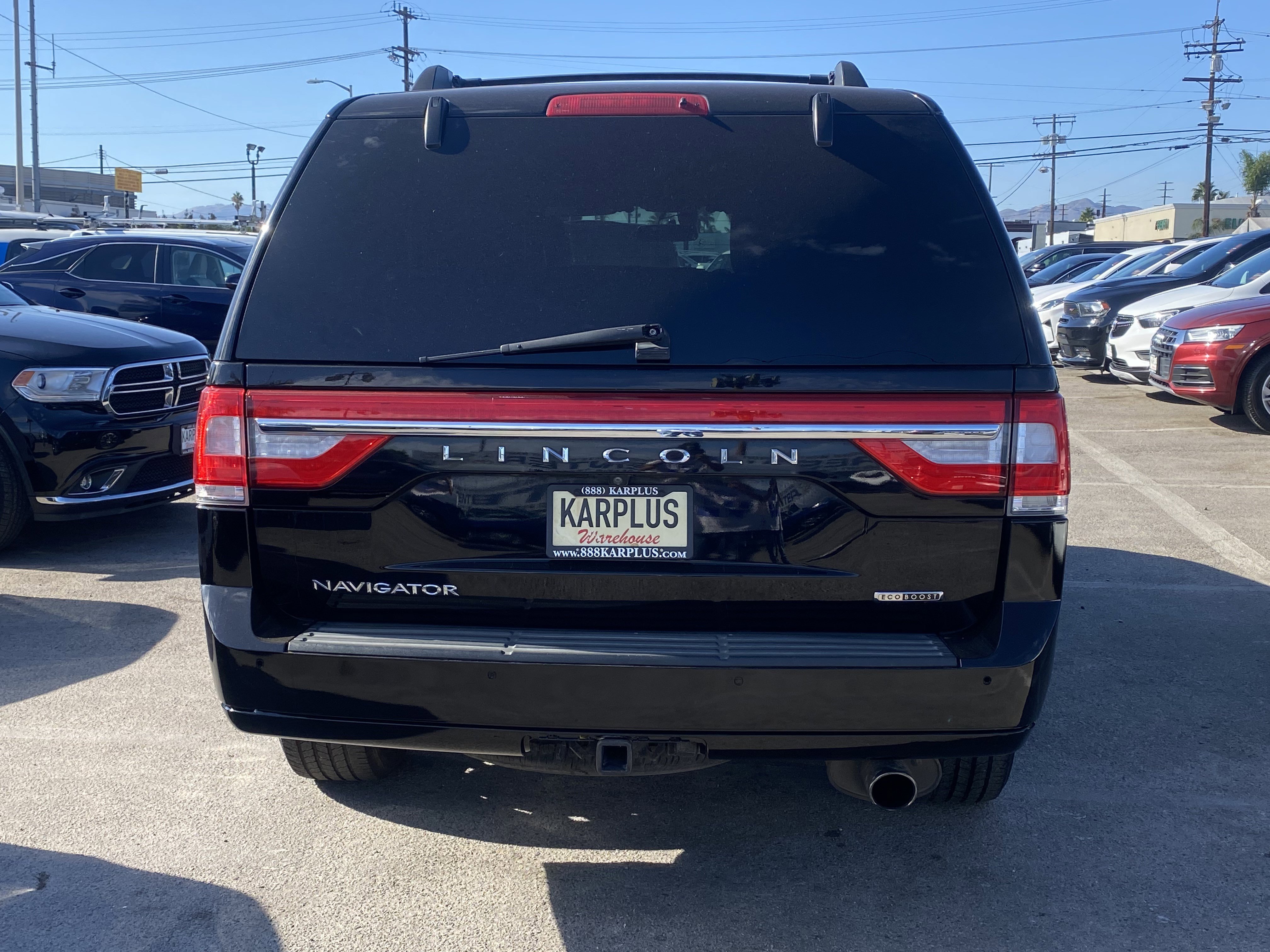 Used 2016 Lincoln Navigator Select image 10