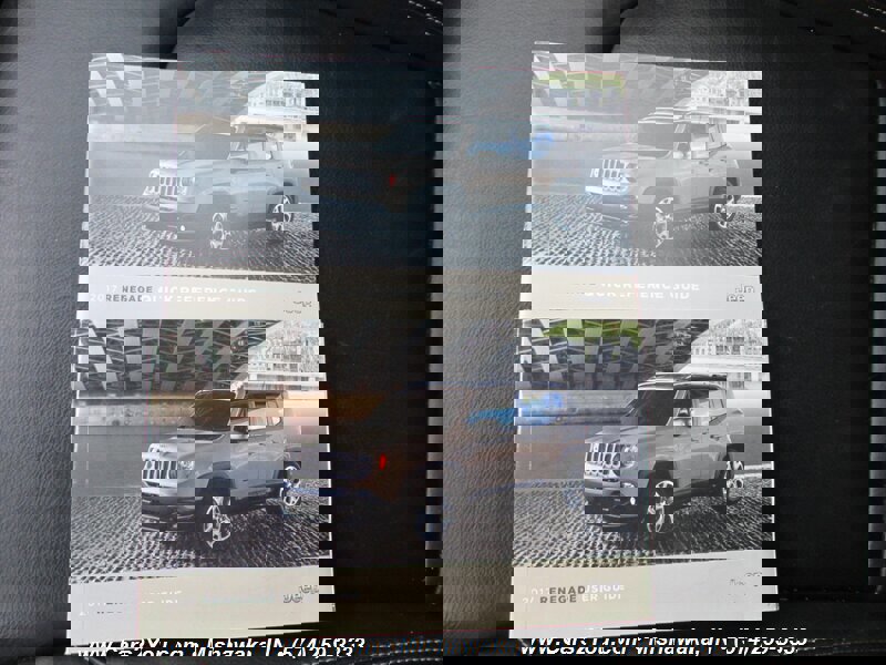 Used 2017 Jeep Renegade Limited image 30