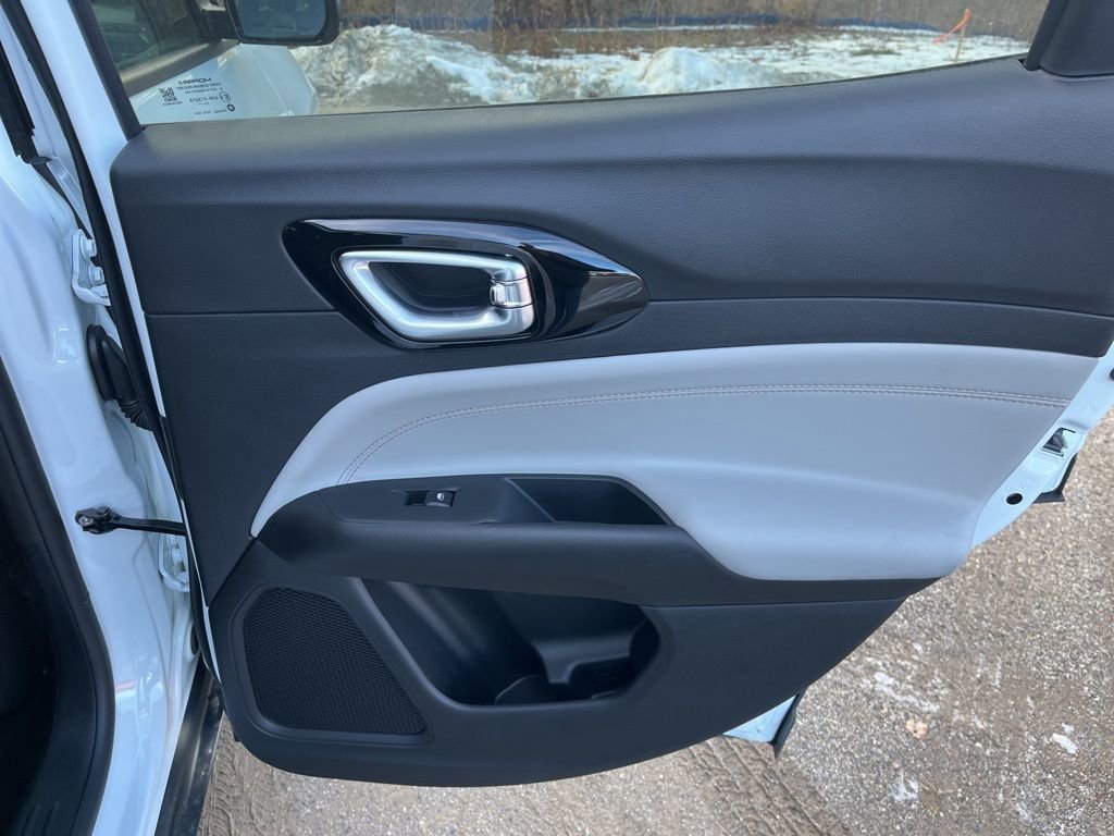 New 2026 Jeep Compass Limited image 12