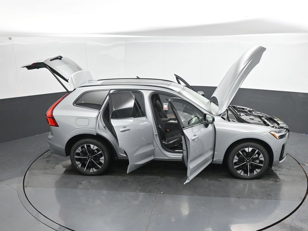 New 2026 Volvo XC60 T8 Plus w/ Protection Package Premier image 49
