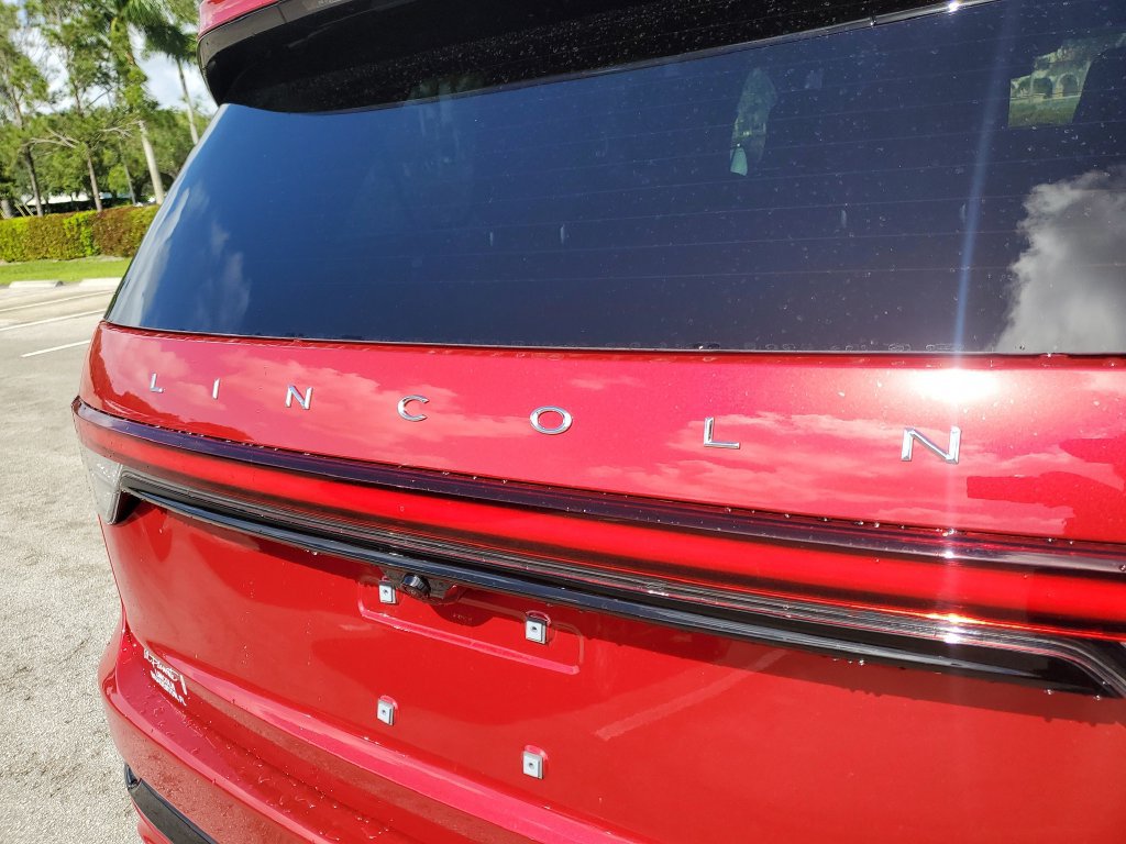 New 2026 Lincoln Aviator Reserve w/ Luxury Package RWD image 5