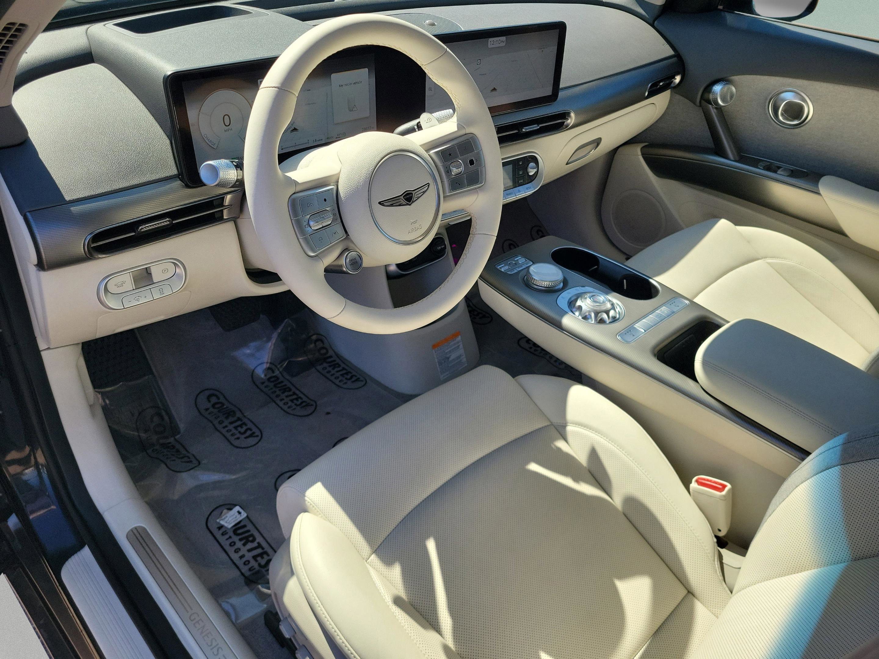 Used 2024 Genesis GV60 RWD image 25