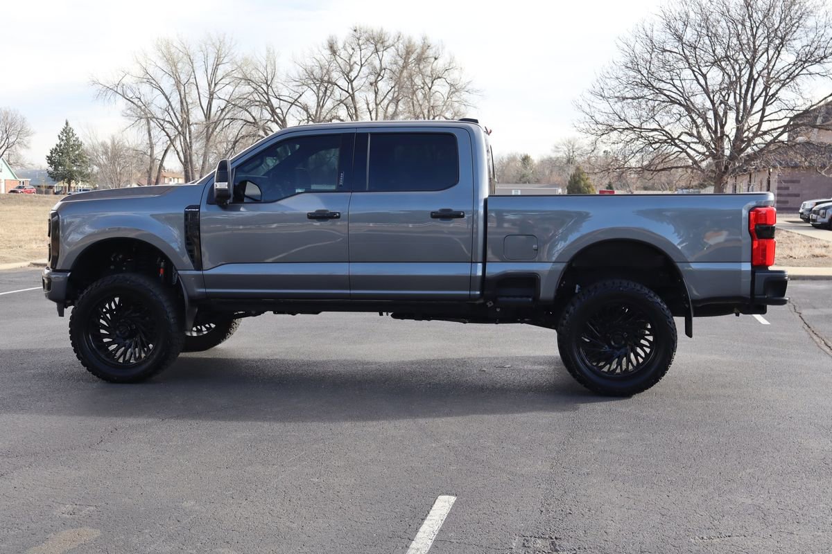 Used 2024 Ford F250 Platinum image 9