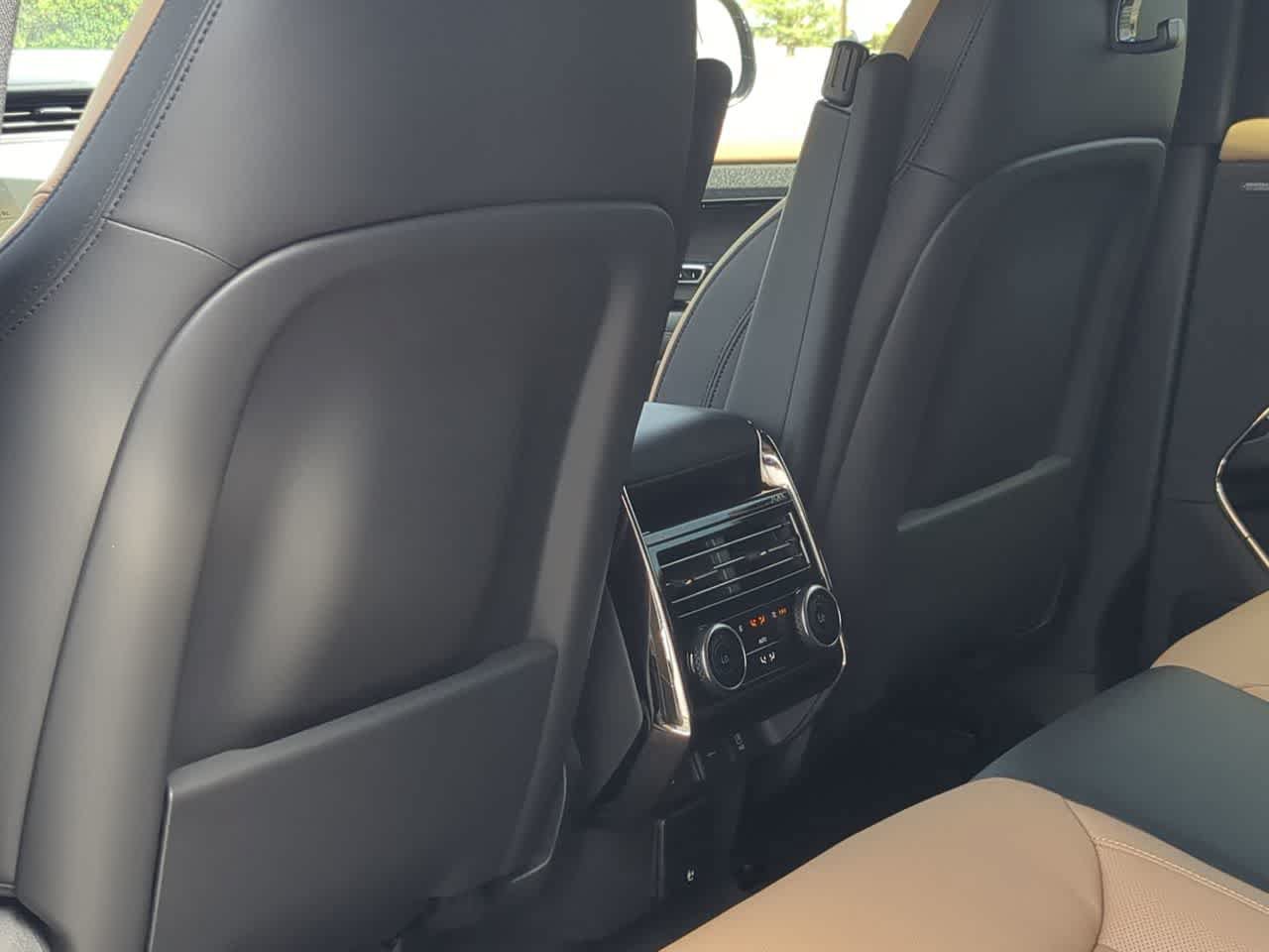 New 2026 Land Rover Range Rover Sport Dynamic SE AWD/4WD image 19