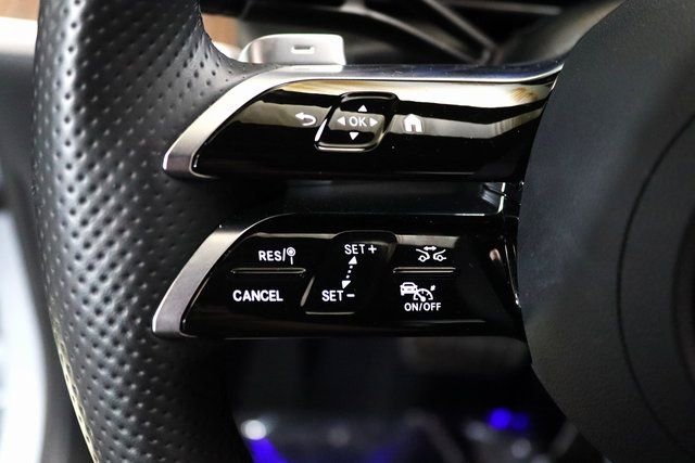 Used 2025 Mercedes-Benz GLC 350e 4MATIC w/ AMG Line image 4