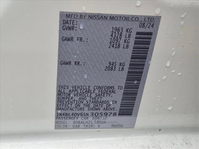 Used 2025 Nissan Altima 2.5 SV FWD image 17