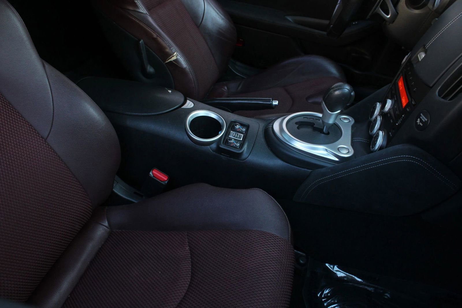 Used 2014 Nissan 370Z Touring RWD image 18