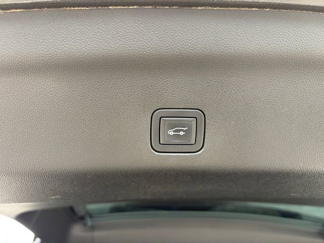 Used 2021 Chevrolet Tahoe High Country w/ Premium Package AWD/4WD image 29