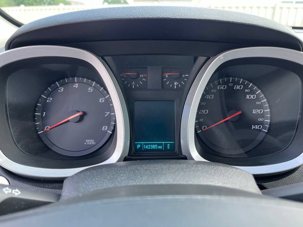 Used 2017 Chevrolet Equinox LT w/ Convenience Package FWD image 32