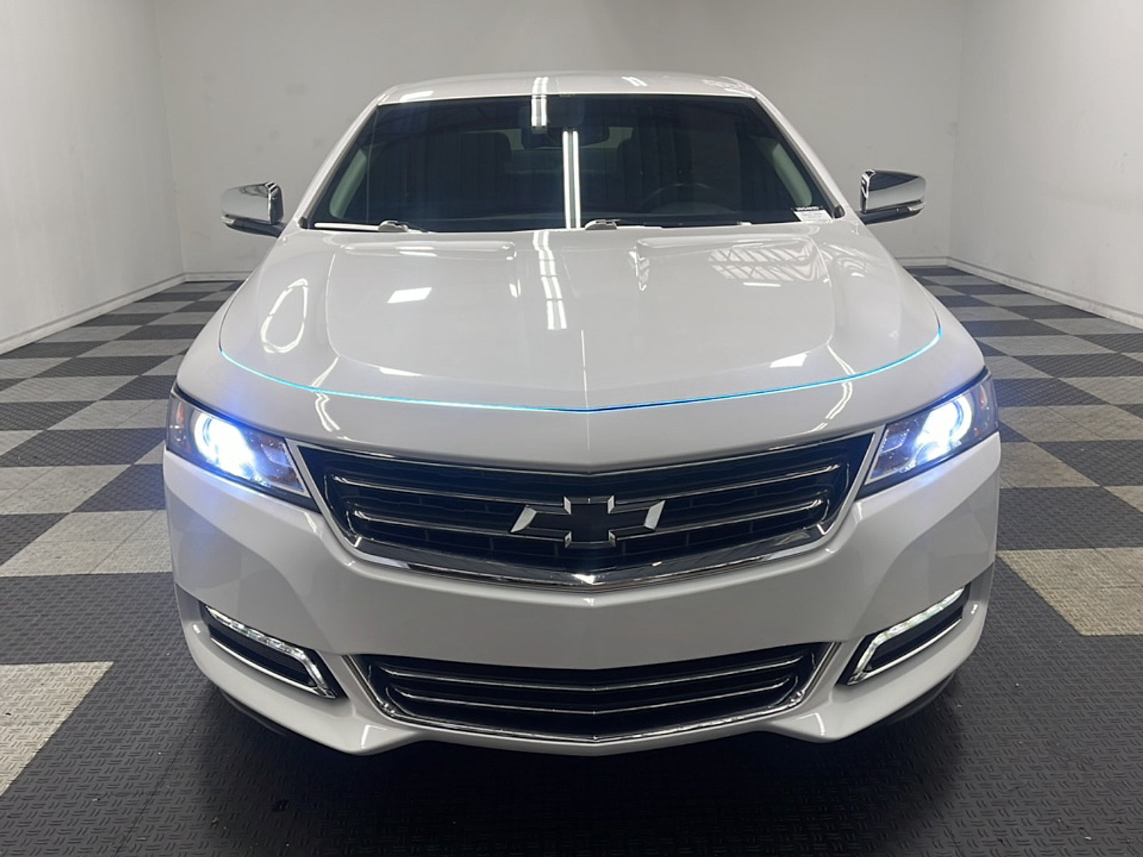 Used 2017 Chevrolet Impala Premier w/ Enhanced Convenience Package FWD image 24