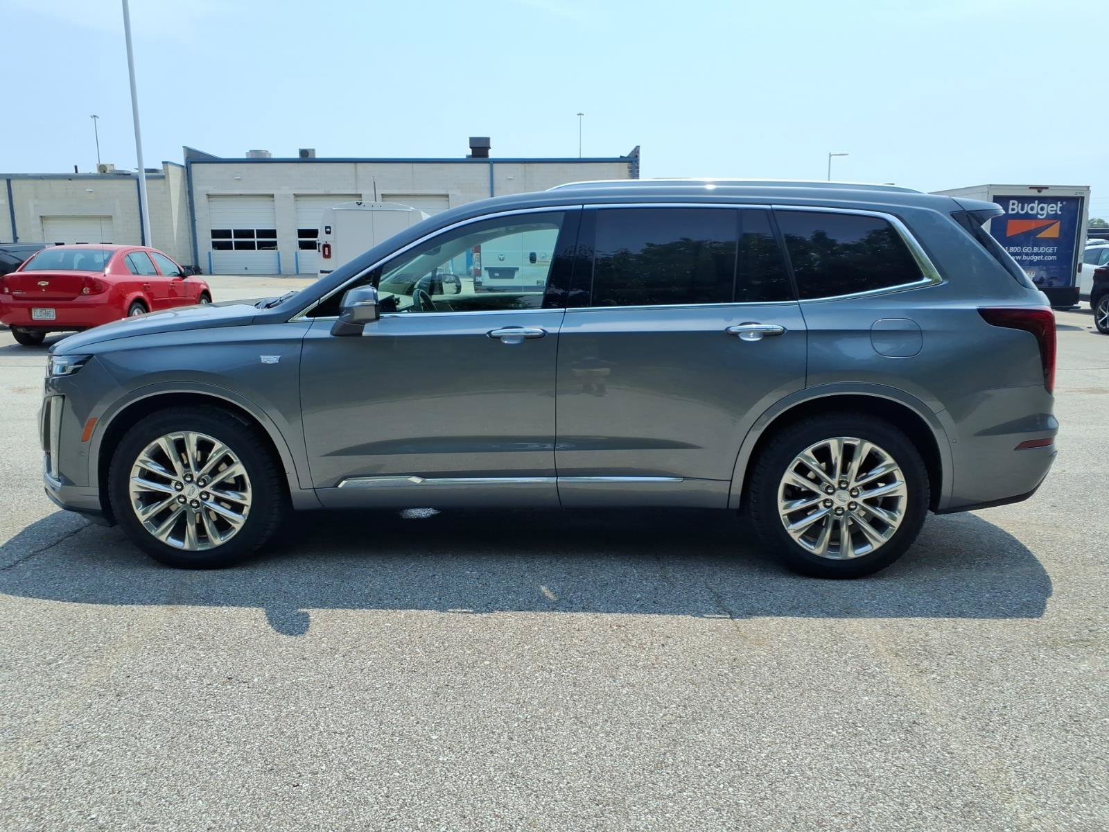 Used 2021 Cadillac XT6 Premium Luxury FWD image 4