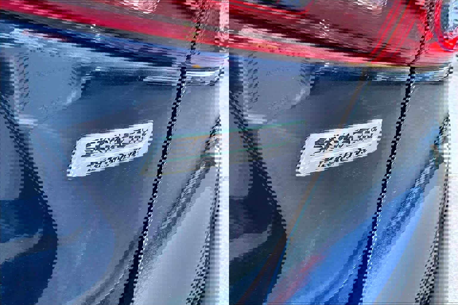 Used 2016 MAZDA MAZDA3 i Sport w/ Preferred Equipment Package image 9