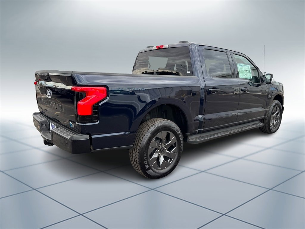 New 2025 Ford F150 Lightning Flash image 3