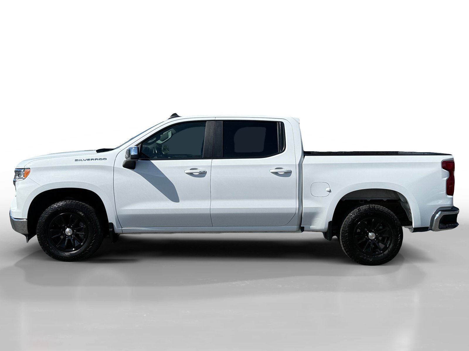 Used 2025 Chevrolet Silverado 1500 LT RWD image 2
