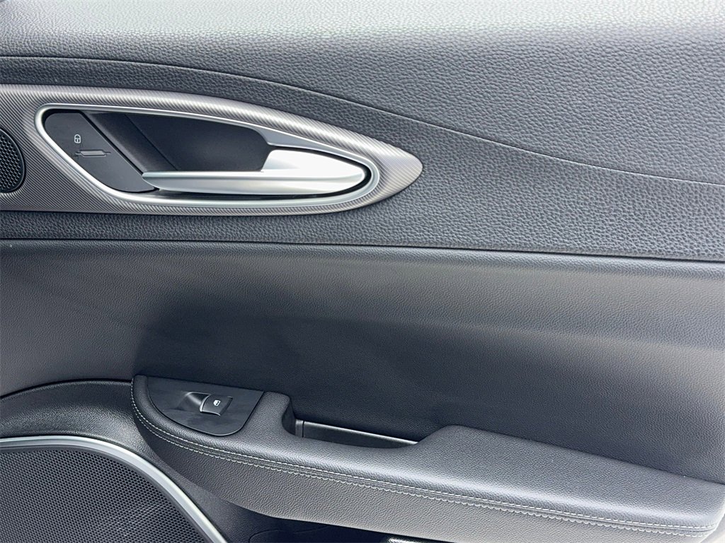 Used 2022 Alfa Romeo Giulia Veloce image 53