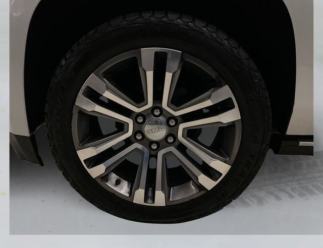 Used 2018 GMC Yukon Denali image 17