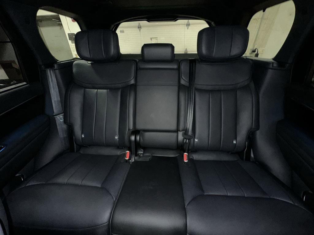 Used 2025 Land Rover Range Rover Autobiography image 26